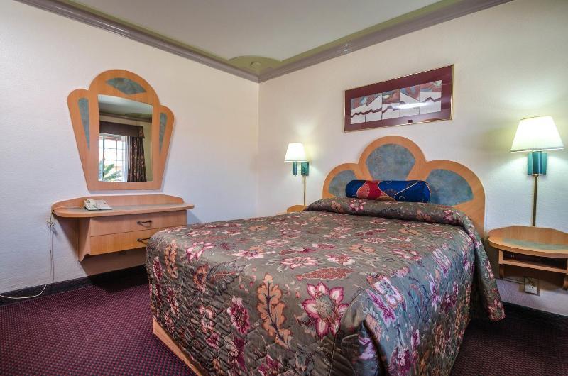 Economy Inn Los Banos Zewnętrze zdjęcie