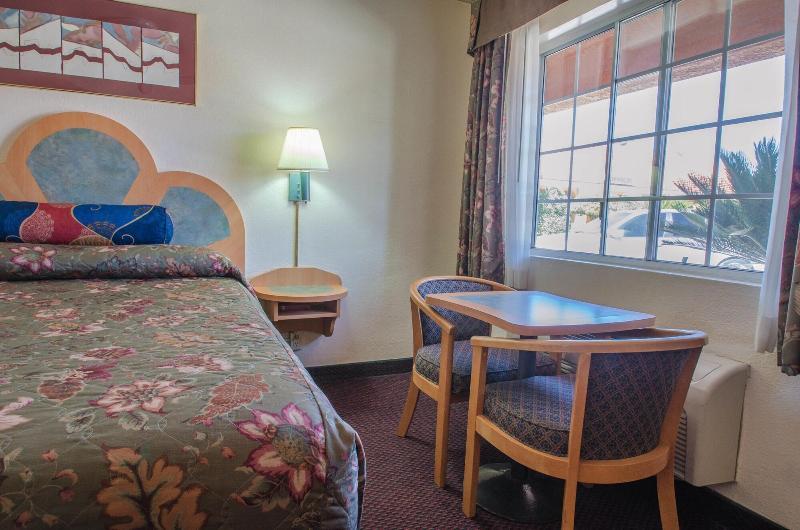 Economy Inn Los Banos Zewnętrze zdjęcie