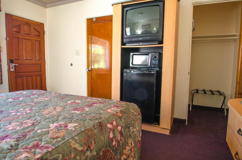 Economy Inn Los Banos Zewnętrze zdjęcie