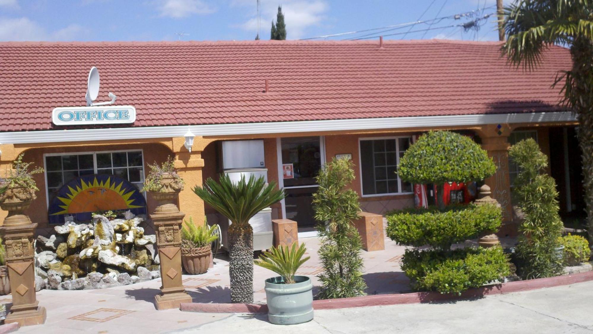 Economy Inn Los Banos Zewnętrze zdjęcie